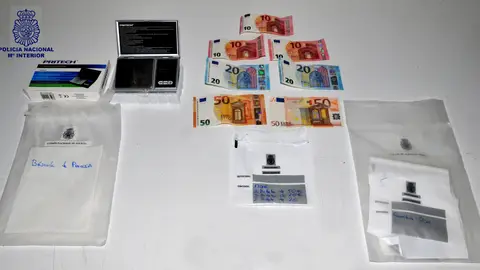 Material intervenido por la Policía Nacional Material intervenido por la Policía Nacional