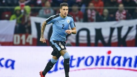 Gim&eacute;nez, en un partido con Uruguay