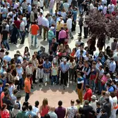 El juego de las caras de Calzada de Calatrava reune a cientos de personas El juego de las caras de Calzada de Calatrava reune a cientos de personas