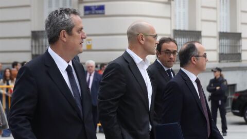 Los exconsejeros de la Generalitat de Catalu&ntilde;a Joaquim Forn, Raul Romeva, Jordi Turull y Josep Rull