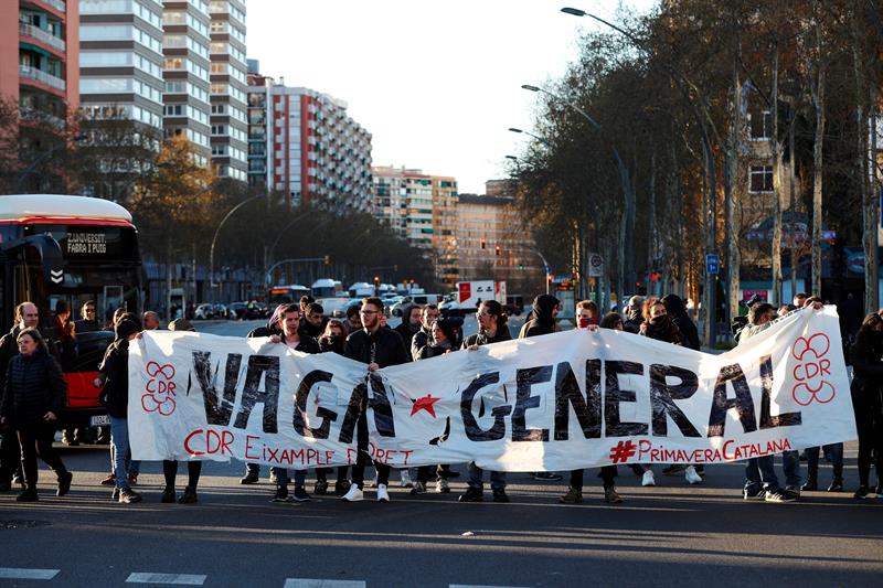 Los CDR entrenan a ciudadanos en talleres para actuar en movilizaciones y revueltas Los CDR entrenan a ciudadanos en talleres para actuar en movilizaciones y revueltas