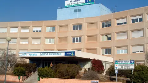 La mujer herida fue trasladada al Hospital Santa Bárbara de Puertollano La mujer herida fue trasladada al Hospital Santa Bárbara de Puertollano