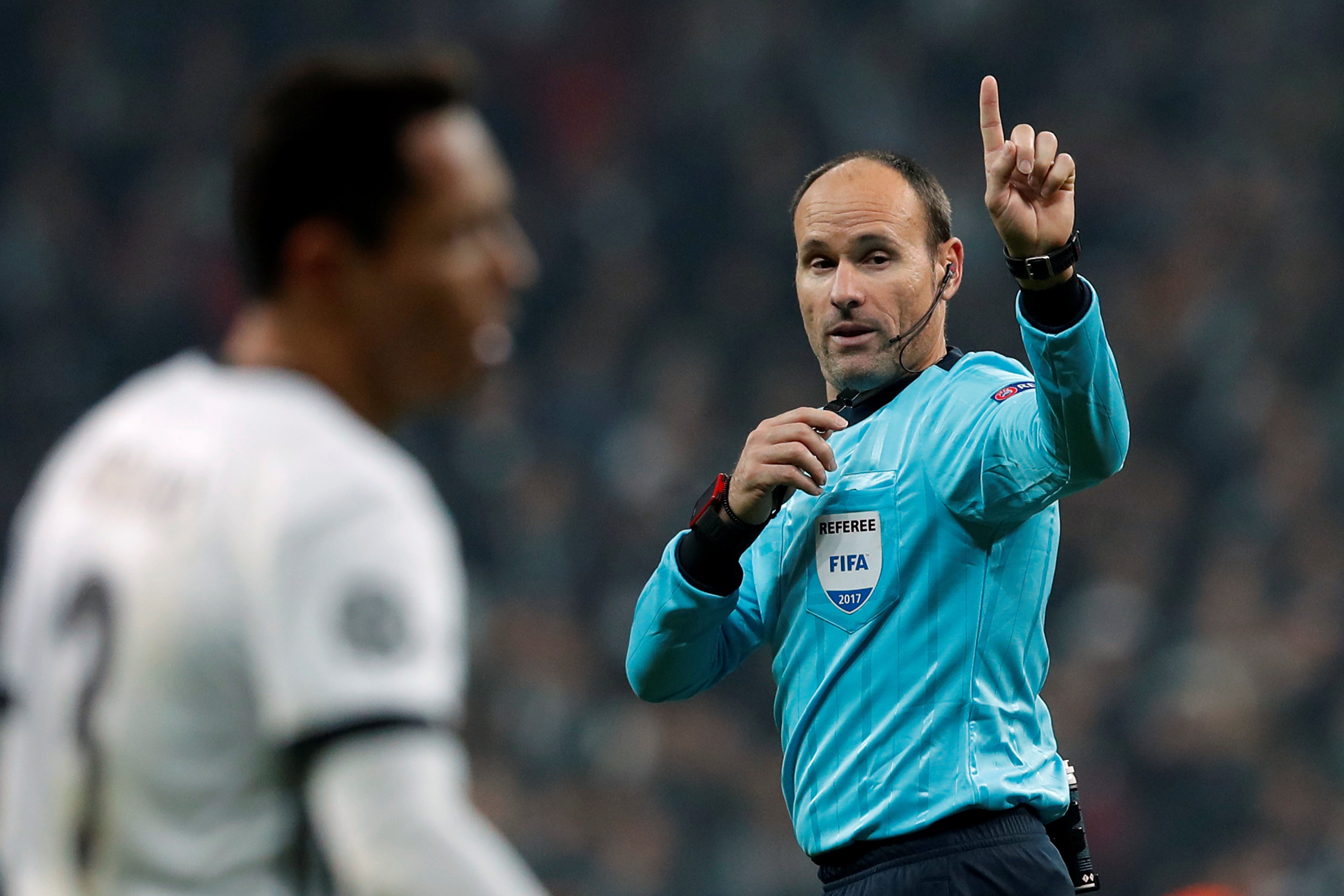El Mundial, sin árbitros ingleses por primera vez desde 1938; Mateu Lahoz representará al arbitraje español en Rusia El Mundial, sin árbitros ingleses por primera vez desde 1938; Mateu Lahoz representará al arbitraje español en Rusia