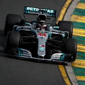 Lewis Hamilton pilota su Mercedes en Australia Lewis Hamilton pilota su Mercedes en Australia