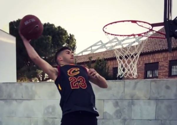 El 'alley oop' de Asensio a lo LeBron James El 'alley oop' de Asensio a lo LeBron James