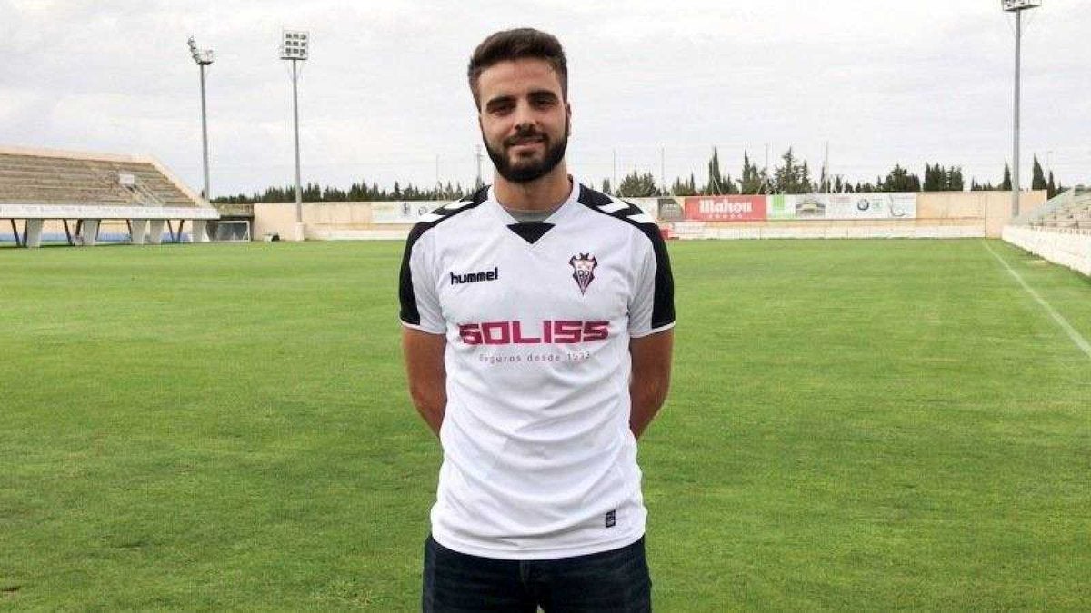 LaLiga confirma el aplazamiento del Huesca - Albacete tras el incidente de Pelayo Novo LaLiga confirma el aplazamiento del Huesca - Albacete tras el incidente de Pelayo Novo