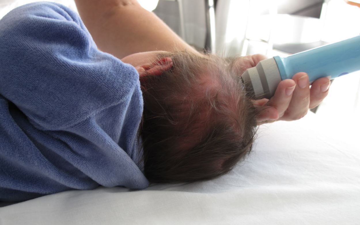 Crean un dispositivo que detecta la meningitis infantil en solo tres segundos Crean un dispositivo que detecta la meningitis infantil en solo tres segundos