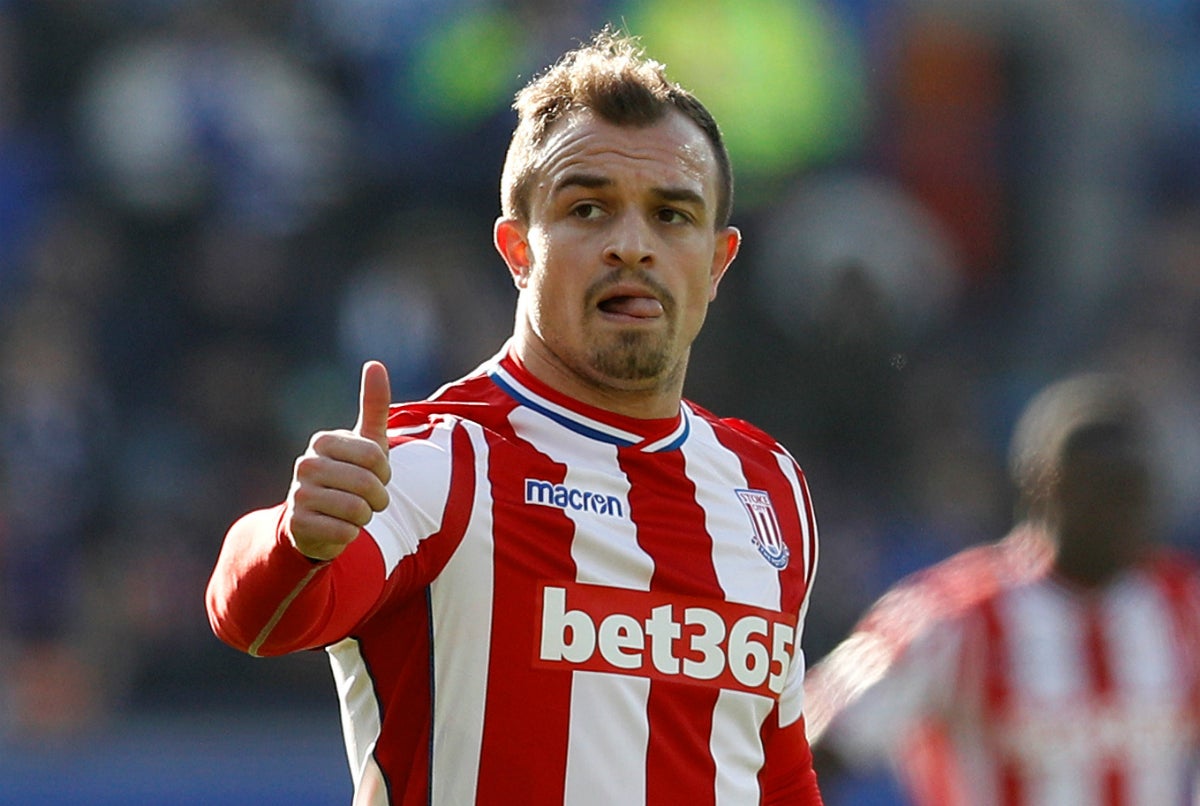 Brutal crítica de Shaqiri a sus compañeros: "Incluso Ronaldinho podría hacer poco en el Stoke" Brutal crítica de Shaqiri a sus compañeros: "Incluso Ronaldinho podría hacer poco en el Stoke"