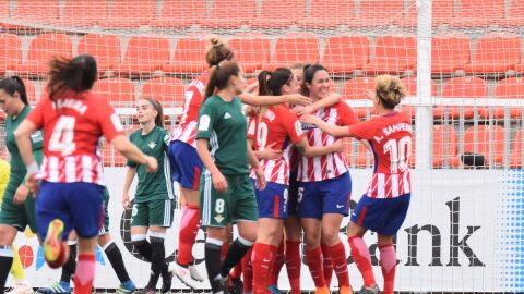 El Atl&eacute;tico celebra un gol ante el Betis