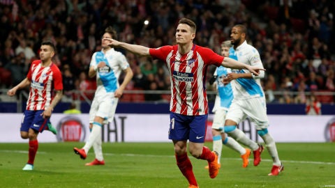 Gameiro celebra un gol con el Atl&eacute;tico