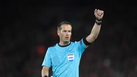 El colegiado holandés Danny Makkelie El colegiado holandés Danny Makkelie