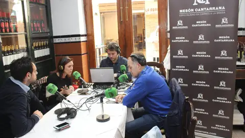 Con Ernesto Terrón, tertulia del Málaga en el Cantarrana Con Ernesto Terrón, tertulia del Málaga en el Cantarrana