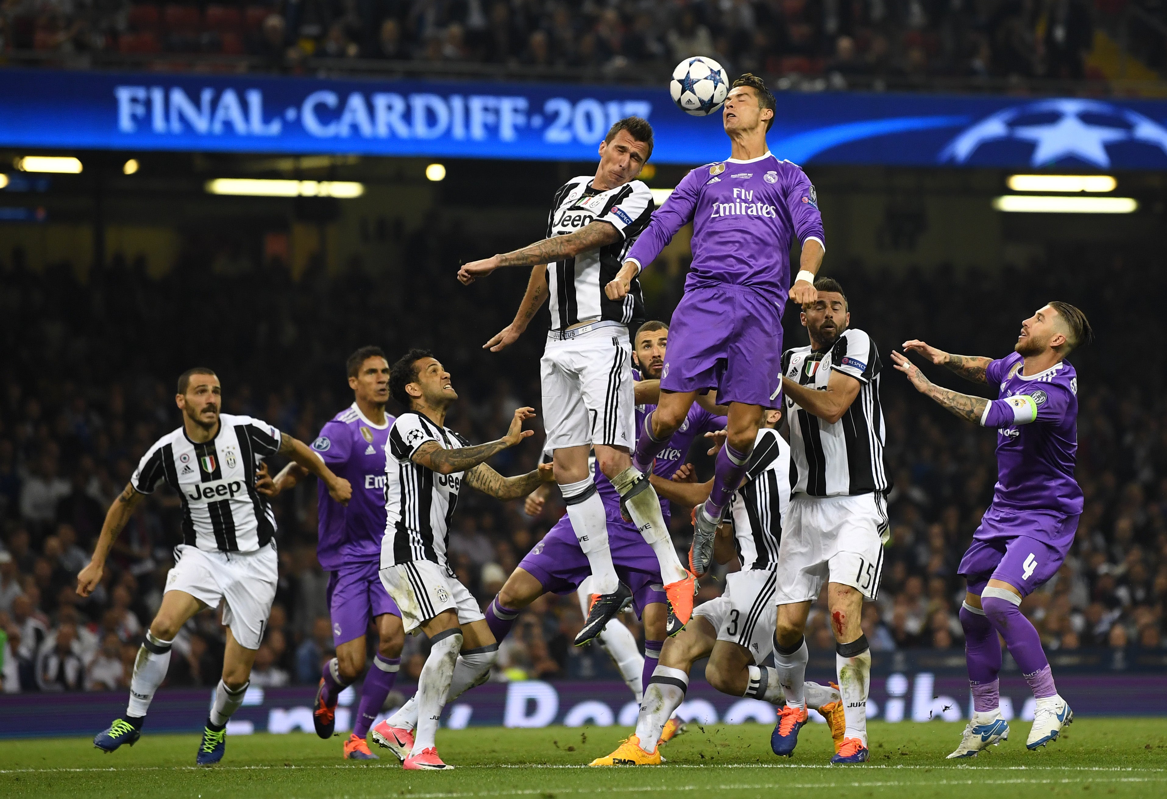 Alejandro Romero: "En la Juve saben que al Madrid sólo le ganan a la italiana: defender y sufrir" Alejandro Romero: "En la Juve saben que al Madrid sólo le ganan a la italiana: defender y sufrir"