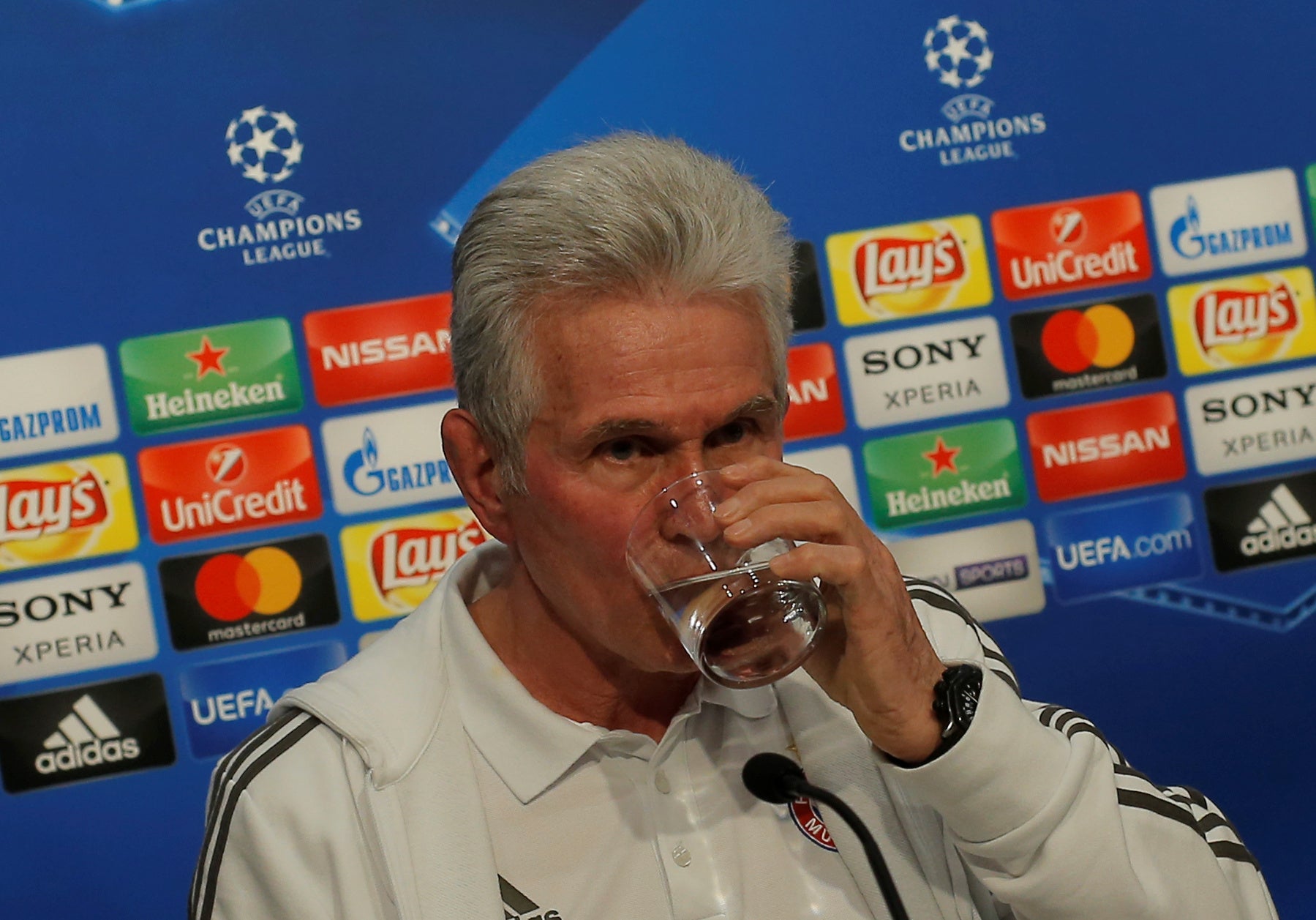 Heynckes: "No veo opciones de que Lewandowski juegue en el Real Madrid" Heynckes: "No veo opciones de que Lewandowski juegue en el Real Madrid"