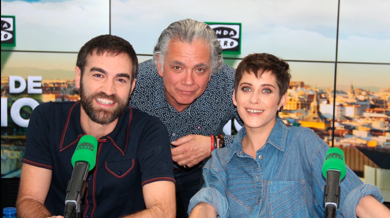 María León y Jon Plazaola: "Nuestra hija en 'Allí abajo' va a ser una buena flamenca y una buena vasca" María León y Jon Plazaola: "Nuestra hija en 'Allí abajo' va a ser una buena flamenca y una buena vasca"