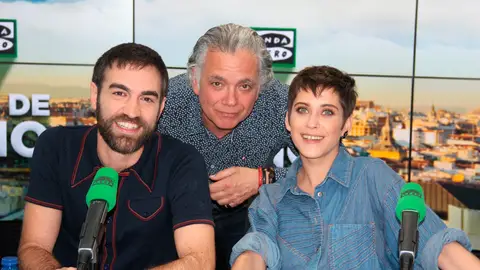 Jon Plazaola y María León con Juan Ramón Lucas en Onda Cero Jon Plazaola y María León con Juan Ramón Lucas en Onda Cero