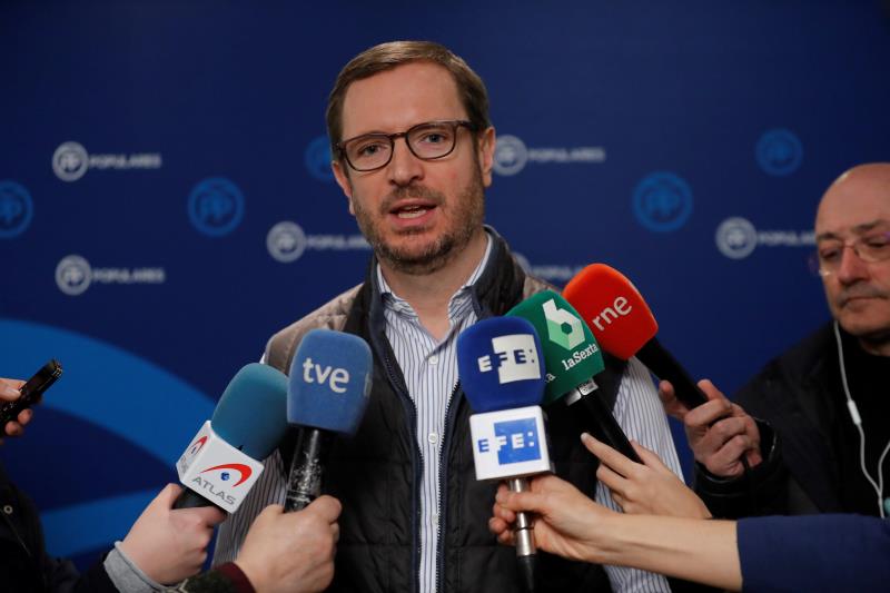 Maroto pide al PSOE cinco votos "al azar" para aprobar los Presupuestos y evitar así el "chantaje" del PNV Maroto pide al PSOE cinco votos "al azar" para aprobar los Presupuestos y evitar así el "chantaje" del PNV