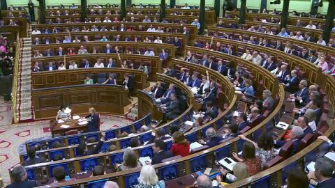 El PP pide al PSOE cinco votos al azar para aprobar Presupuestos Generales y S&aacute;nchez insiste en el 'no': "Frivolidades ninguna"