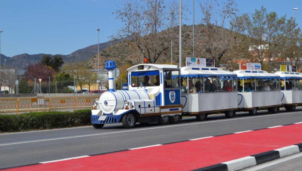 El Ayuntamiento de la Vall d’Uixó pone en marcha el tren turístico panorámico en Pascua.