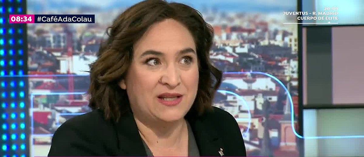 Colau: "No comparto la estrategia de los CDR, porque para defender los intereses de Cataluña dañar su imagen me parece un autoboicot" Colau: "No comparto la estrategia de los CDR, porque para defender los intereses de Cataluña dañar su imagen me parece un autoboicot"