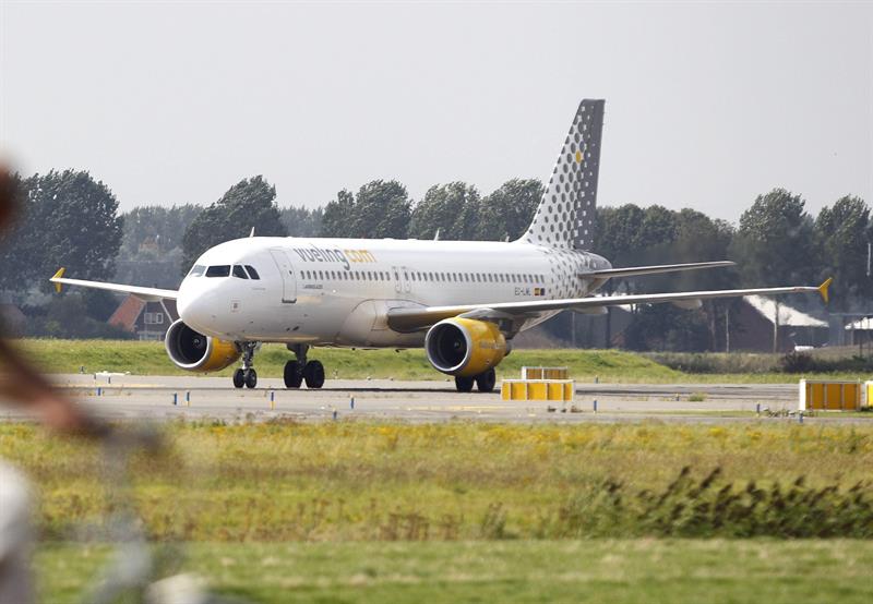 Los pilotos de Vueling convocan huelga para los días 25 y 26 de abril y 3 y 4 de mayo Los pilotos de Vueling convocan huelga para los días 25 y 26 de abril y 3 y 4 de mayo