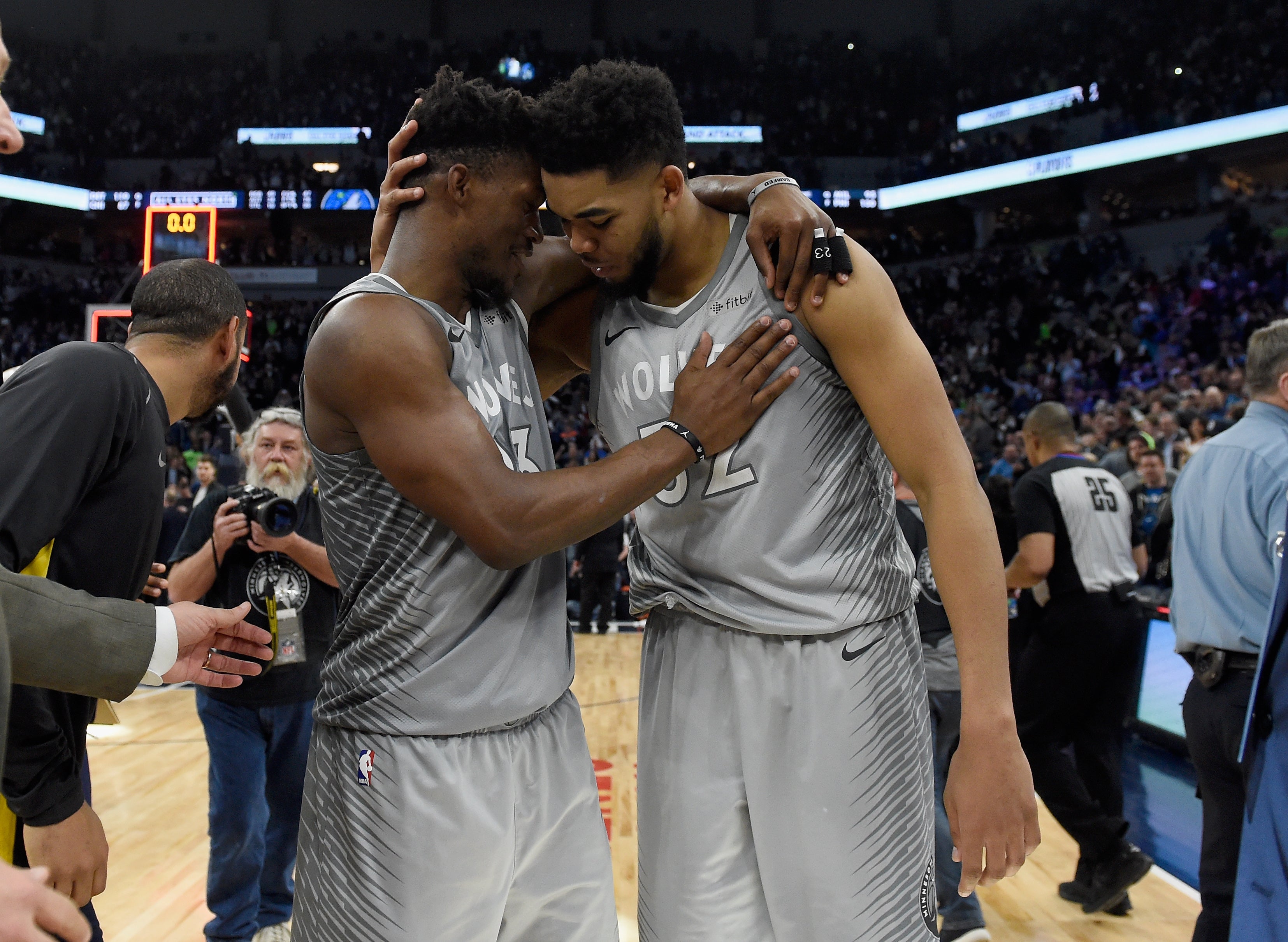 Se acabó la temporada regular en la NBA: así quedan los cruces de Playoffs Se acabó la temporada regular en la NBA: así quedan los cruces de Playoffs