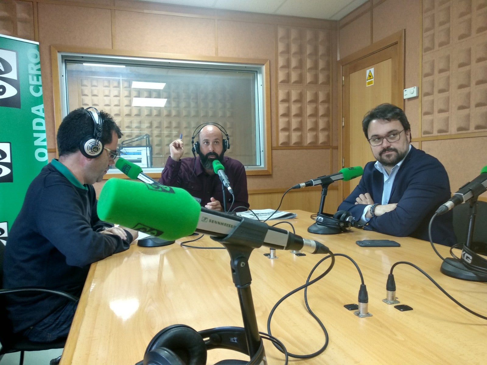 Asier Antona, Presidente del PP de Canarias "Hace falta que aprobemos los Presupuestos del Estado para disfrutar de manera inmediata del 75% en la bonificación al transporte entre las Islas y la Península" Asier Antona, Presidente del PP de Canarias "Hace falta que aprobemos los Presupuestos del Estado para disfrutar de manera inmediata del 75% en la bonificación al transporte entre las Islas y la Península"