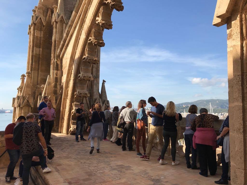 Baleares lideró la ocupación hotelera en toda España en 2022, con un 74,2% de las plazas ocupadas Baleares lideró la ocupación hotelera en toda España en 2022, con un 74,2% de las plazas ocupadas