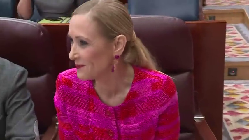 Las preguntas de Amón: "¿De verdad hace falta indagar en los CV para desenmascarar la capacitación de nuestra clase política?" Las preguntas de Amón: "¿De verdad hace falta indagar en los CV para desenmascarar la capacitación de nuestra clase política?"