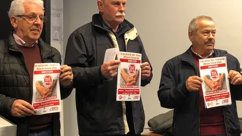 Nueva concentración en Gijón para reclamar unas pensiones dignas Rueda de prensa en el Ayuntamiento de Gijón