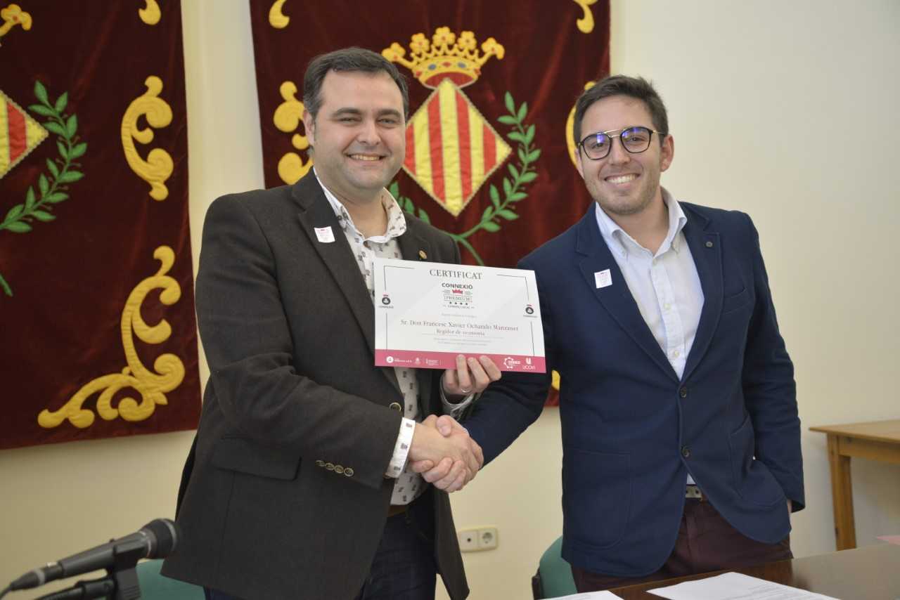 COVACO reconeix l´esforç de l´Ajuntament amb el comerç local COVACO reconeix l´esforç de l´Ajuntament amb el comerç local