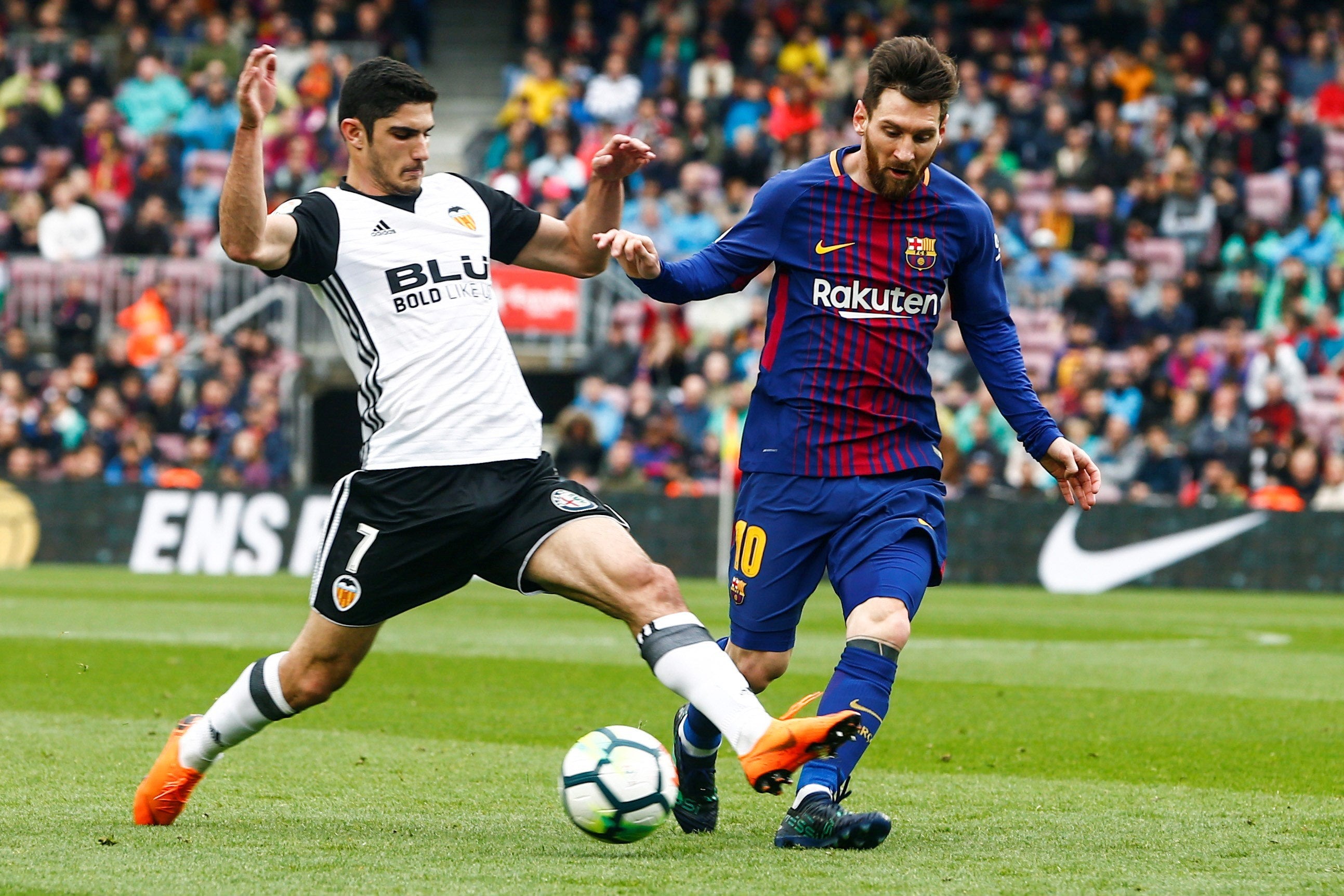 El Valencia hará el esfuerzo para fichar a Guedes por 50 millones de euros El Valencia hará el esfuerzo para fichar a Guedes por 50 millones de euros