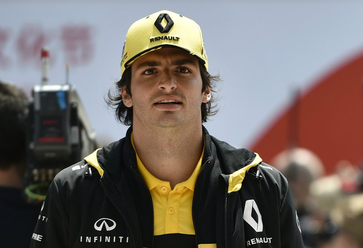 Carlos Sainz reconoce que le está costando adaptarse al Renault Carlos Sainz reconoce que le está costando adaptarse al Renault
