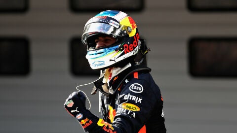 Daniel Ricciardo celebra una victoria