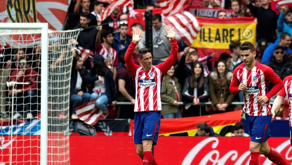Fernando Torres celebra su gol ante el Levante
