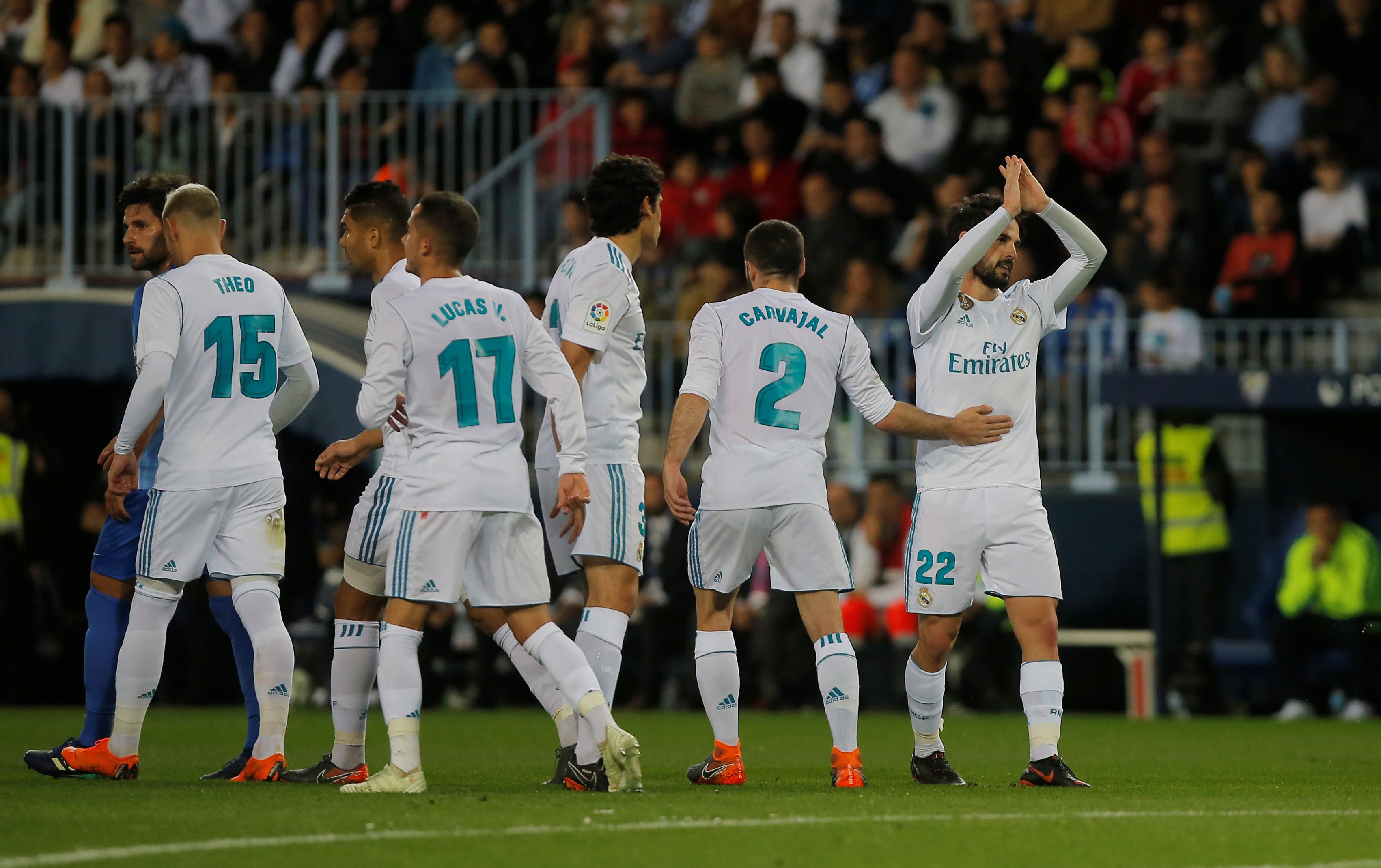 Málaga 1-2 Real Madrid | Los de Zidane recuperan la tercera plaza tras ganar en Málaga con goles de Isco y Casemiro Málaga 1-2 Real Madrid | Los de Zidane recuperan la tercera plaza tras ganar en Málaga con goles de Isco y Casemiro