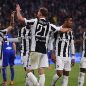 Benedikt Howedes celebra el segundo gol ante la Sampdoria