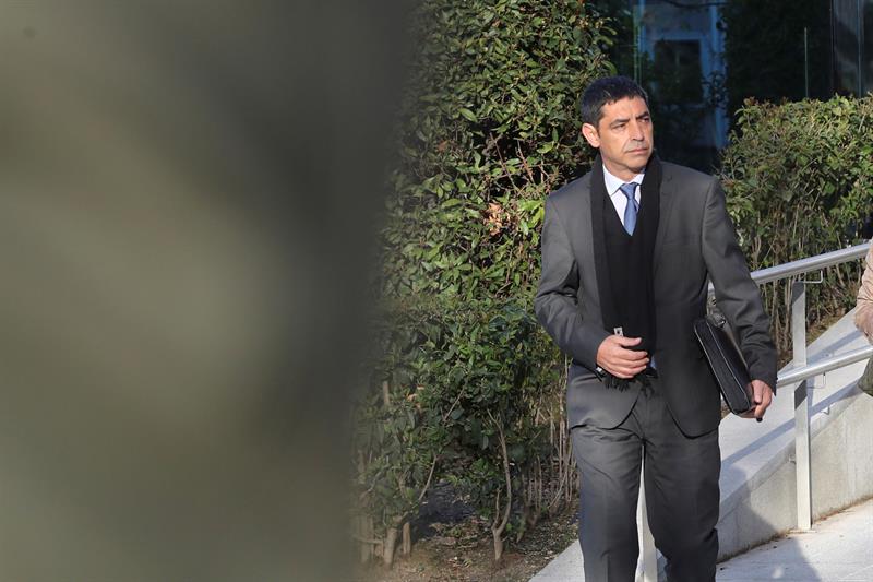 La Audiencia Nacional abre juicio a Trapero y da cinco días a Fiscalía para que presente la acusación La Audiencia Nacional abre juicio a Trapero y da cinco días a Fiscalía para que presente la acusación