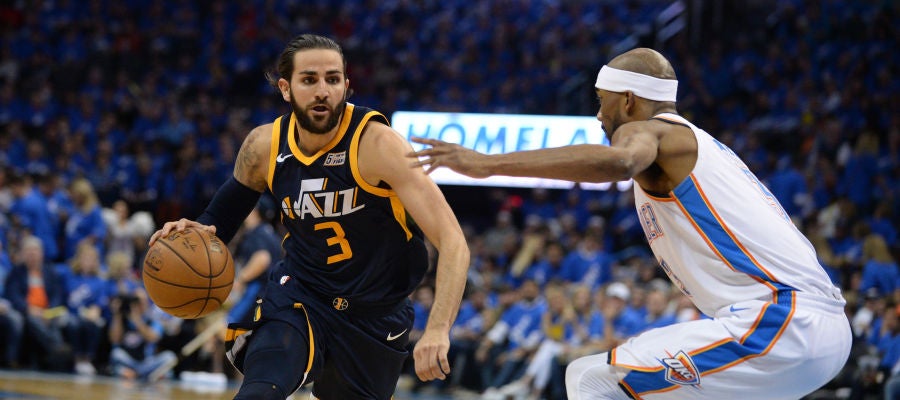 Ricky Rubio conduce el balón ante los Thunder Ricky Rubio conduce el balón ante los Thunder