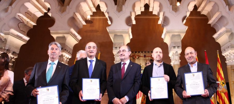 Los responsable de la patronal y los sindicatos reciben el premio Aragón Los responsable de la patronal y los sindicatos reciben el premio Aragón