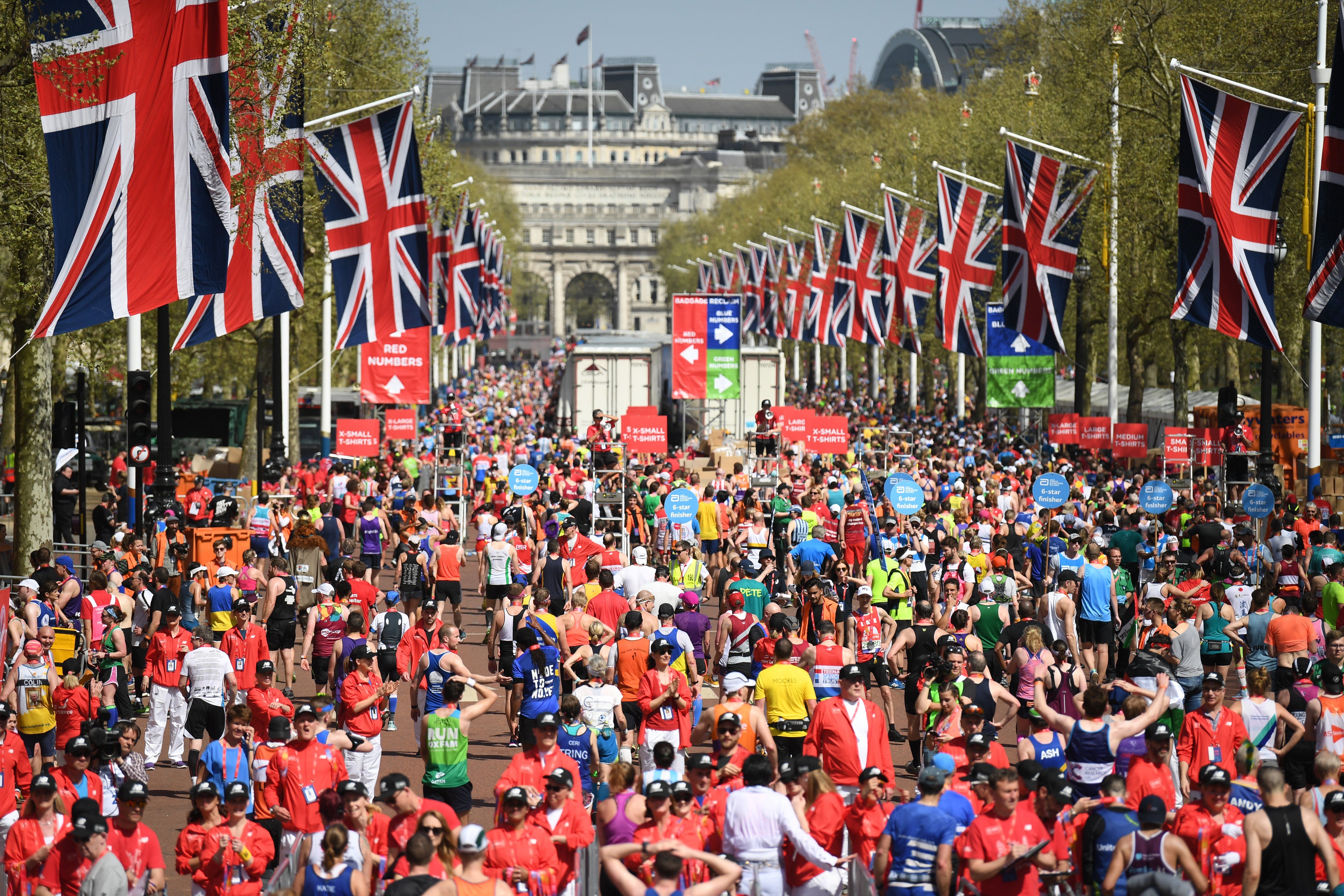 Muere el atleta que sufrió un colapso en el Maratón de Londres Muere el atleta que sufrió un colapso en el Maratón de Londres