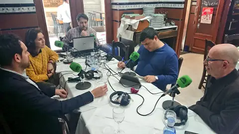 Tertulia del Málaga CF en el Mesón Cantarrana Tertulia del Málaga CF en el Mesón Cantarrana