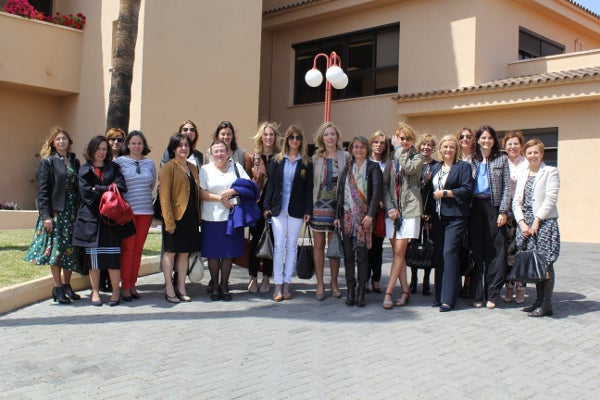 La Asociación Networking Directivas Castellón y la candidata a rectora de la UJI, Eva Alcón, buscan colaborar en el desarrollo femenino empresarial La Asociación Networking Directivas Castellón y la candidata a rectora de la UJI, Eva Alcón, buscan colaborar en el desarrollo femenino empresarial