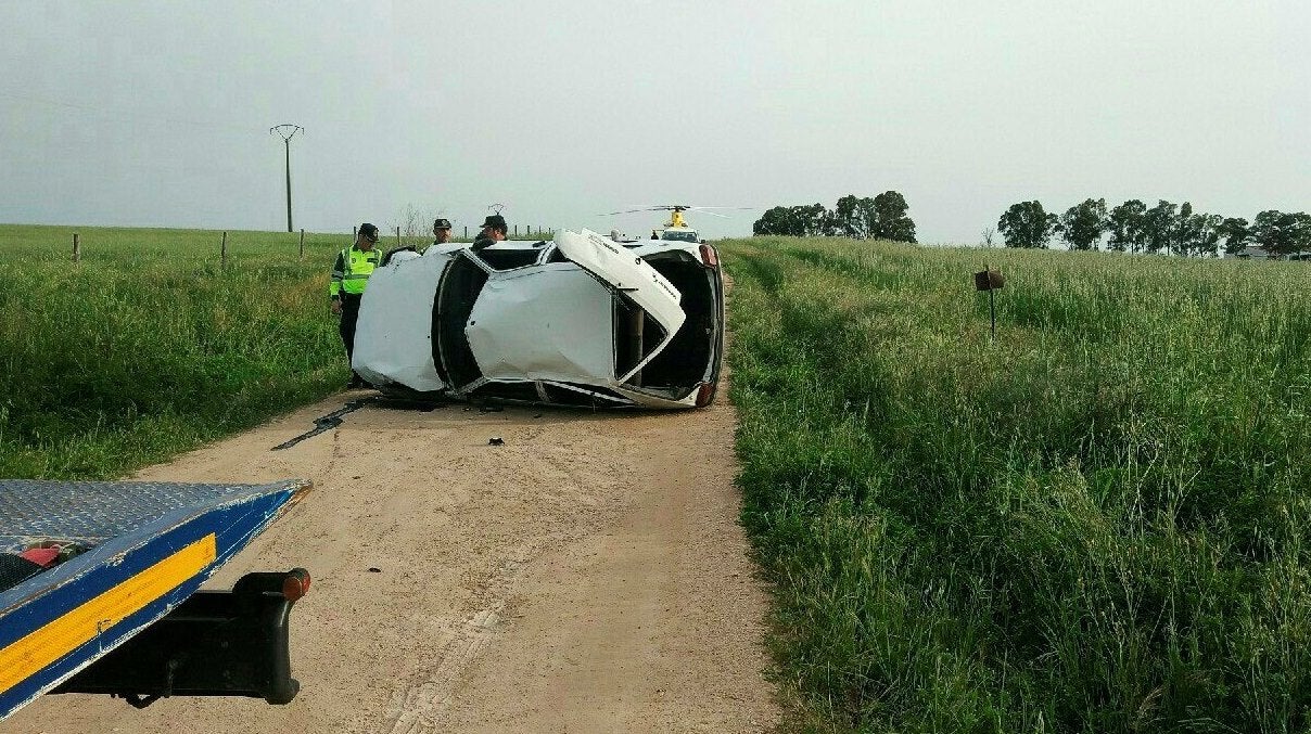 Un menor muerto y tres heridos al volcar un coche que conducía un chico de 15 años en Badajoz Un menor muerto y tres heridos al volcar un coche que conducía un chico de 15 años en Badajoz