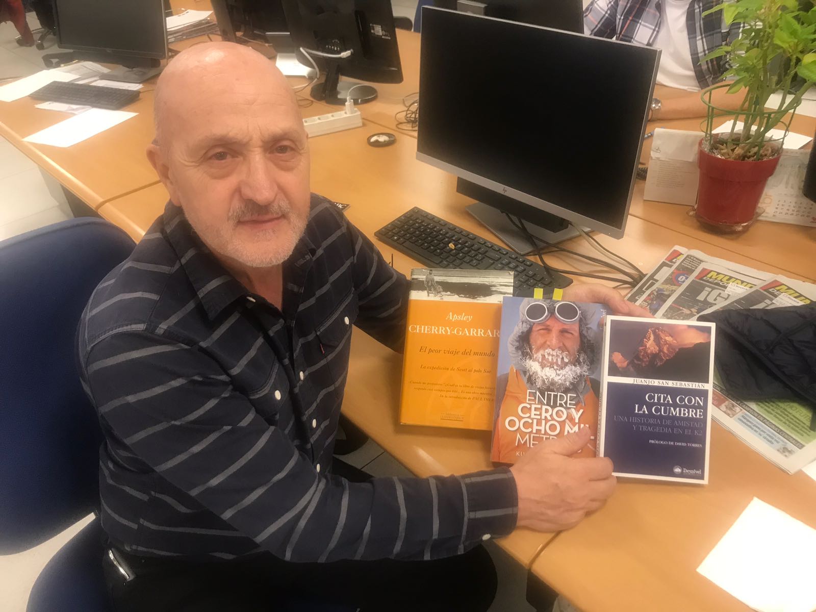 Aventura: Las lecturas recomendadas por Sebas y el primer español en subir un K2 Aventura: Las lecturas recomendadas por Sebas y el primer español en subir un K2