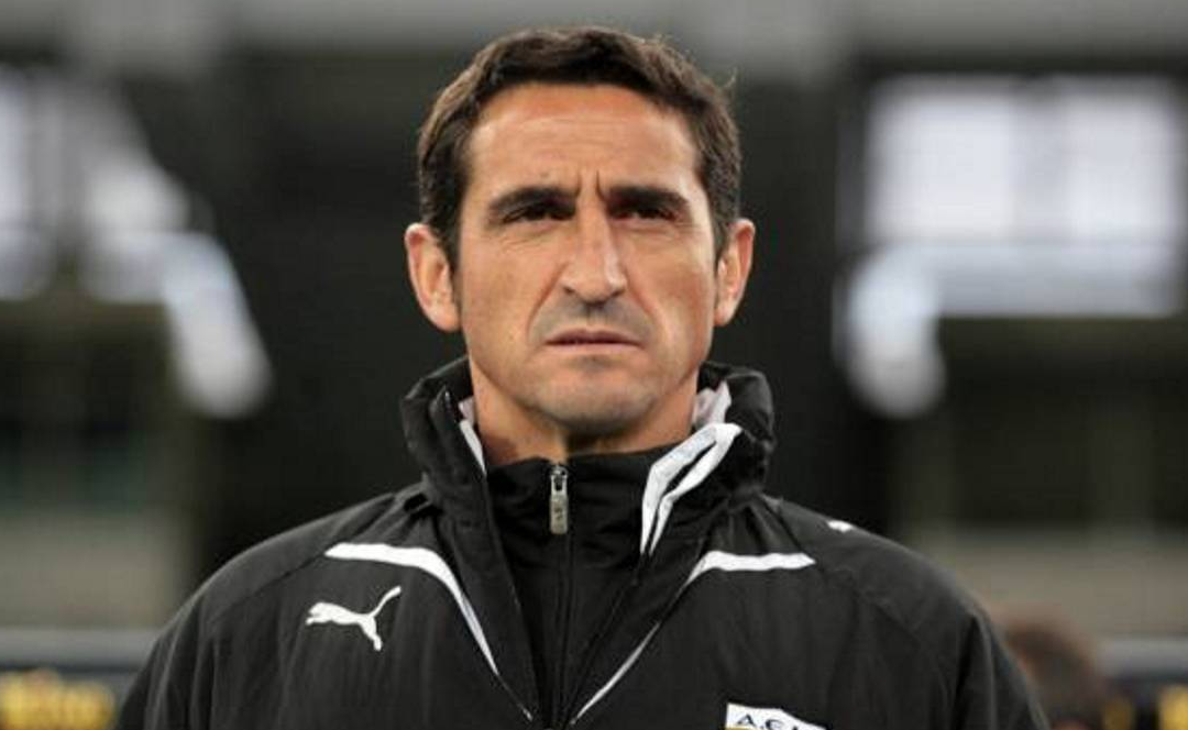 Manolo Jiménez, tras ganar la liga griega: "Termino contrato al acabar la temporada pero antes hablaré con el AEK" Manolo Jiménez, tras ganar la liga griega: "Termino contrato al acabar la temporada pero antes hablaré con el AEK"