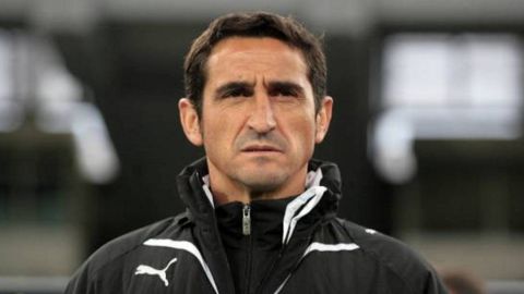 El entrenador del AEK, Manolo Jim&eacute;nez. 