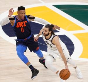 Ricky Rubio, ante Westbrook Ricky Rubio, ante Westbrook