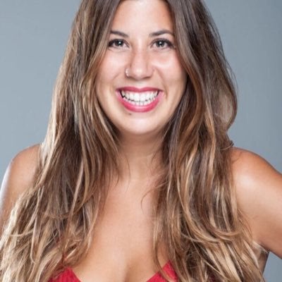 Maru Candel presenta su monólogo “Todo pasa por algo, amor” en el Teatro Zorrilla Maru Candel presenta su monólogo “Todo pasa por algo, amor” en el Teatro Zorrilla