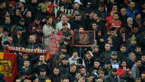 Aficionados de la Roma en Anfield